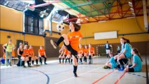 Jonglieren_beim_Girls_Cup_Triathlon