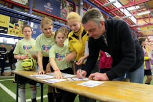 Ralf Minge Autogramme